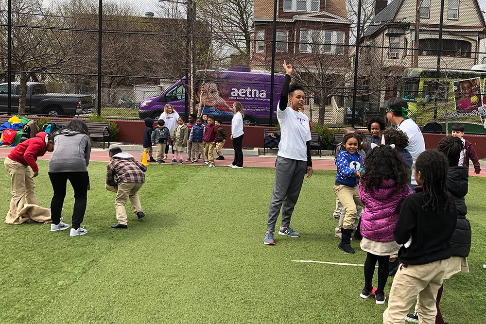 More than 30 Aetna and CVS employees volunteered alongside Sussex Avenue students.