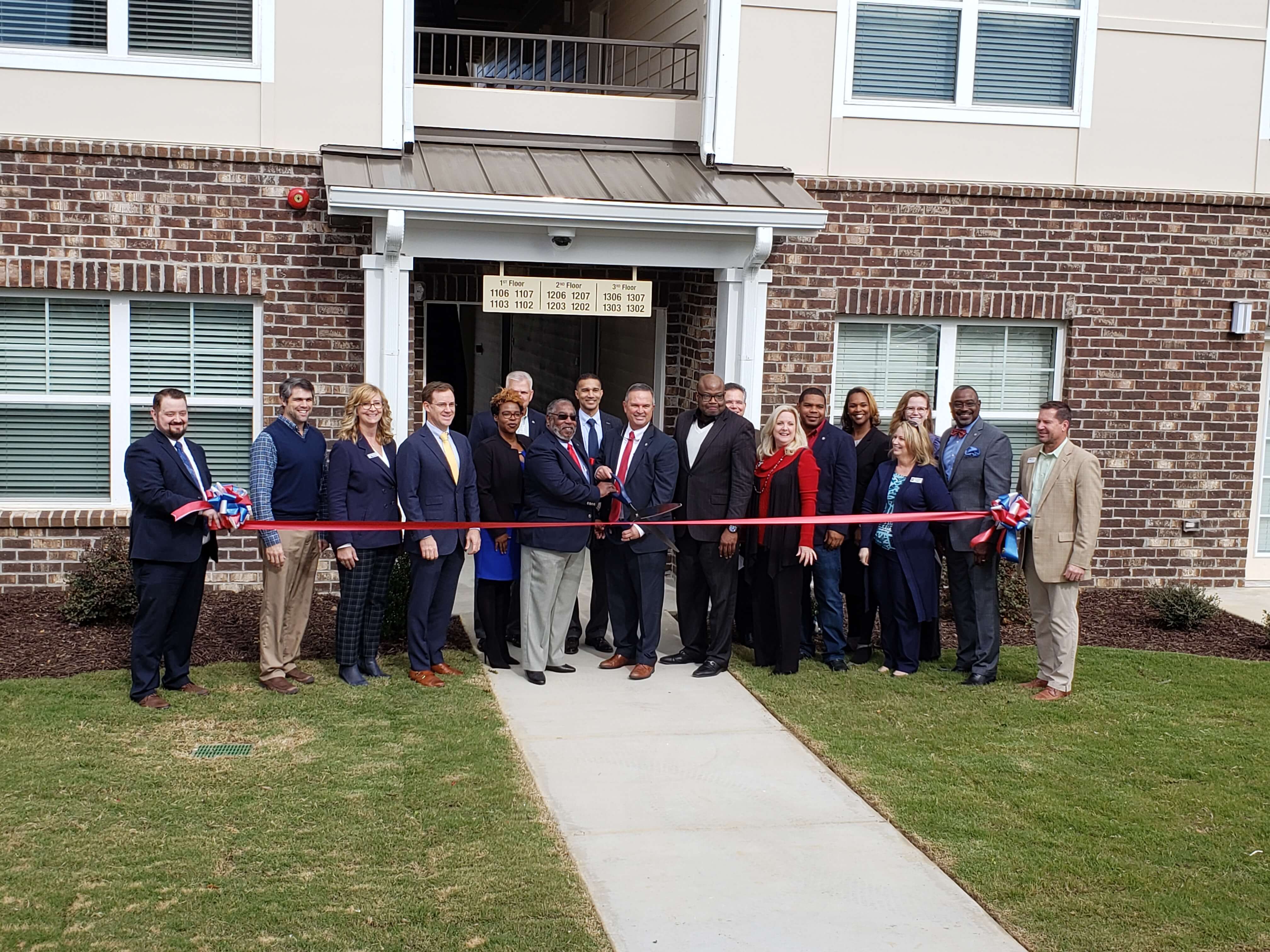 Officials cut the ribbon on a mixed-income community in Georgia.