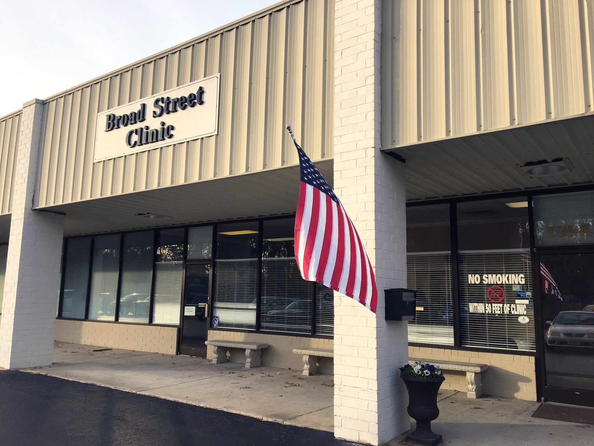 A photo of the exterior of the Broad Street Clinic in North Carolina.