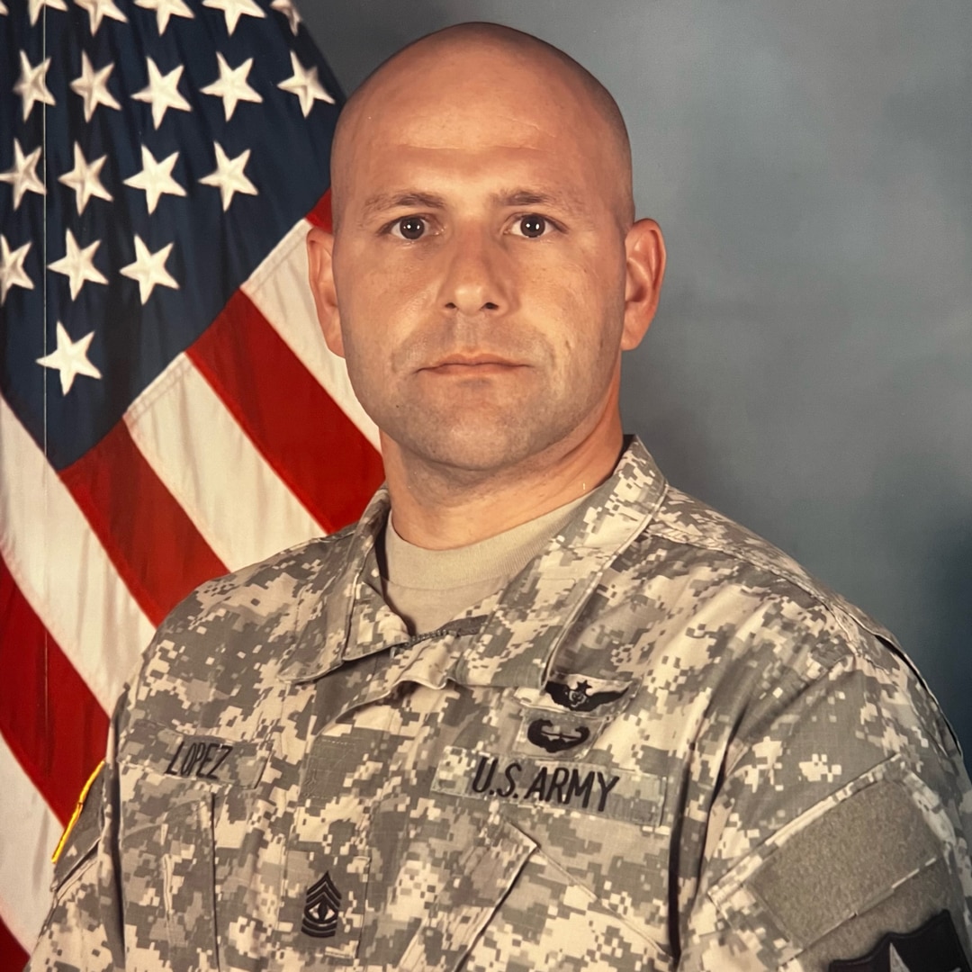 A military portrait photo of U. S. Army Veteran Rafael Lopez II.