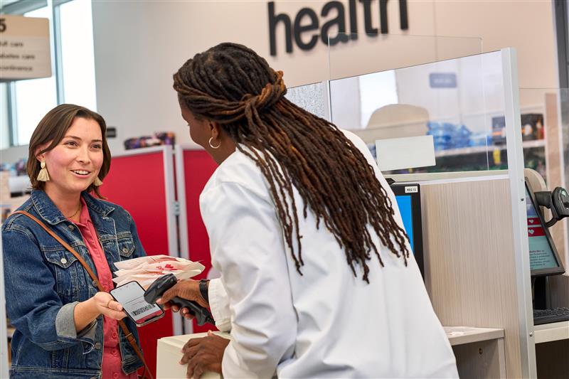 20221115_CVS_HHT2_40_Store_Pharmacy_Counter_Donna_Lizzie_10264.jpeg