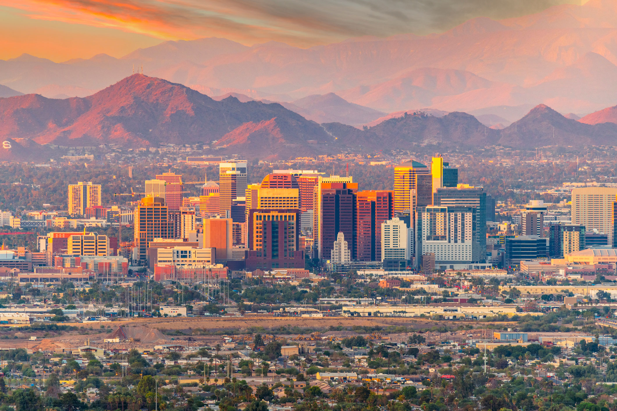 Photo of the Phoenix skyline during sunset